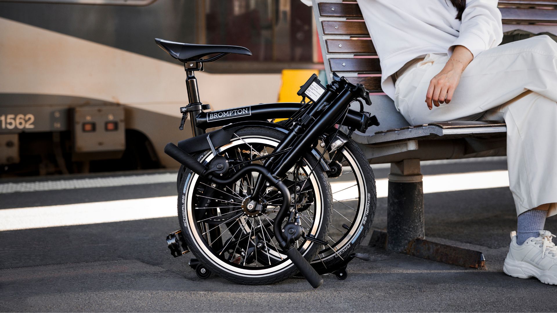 Vélo pliant Brompton en environnement urbain